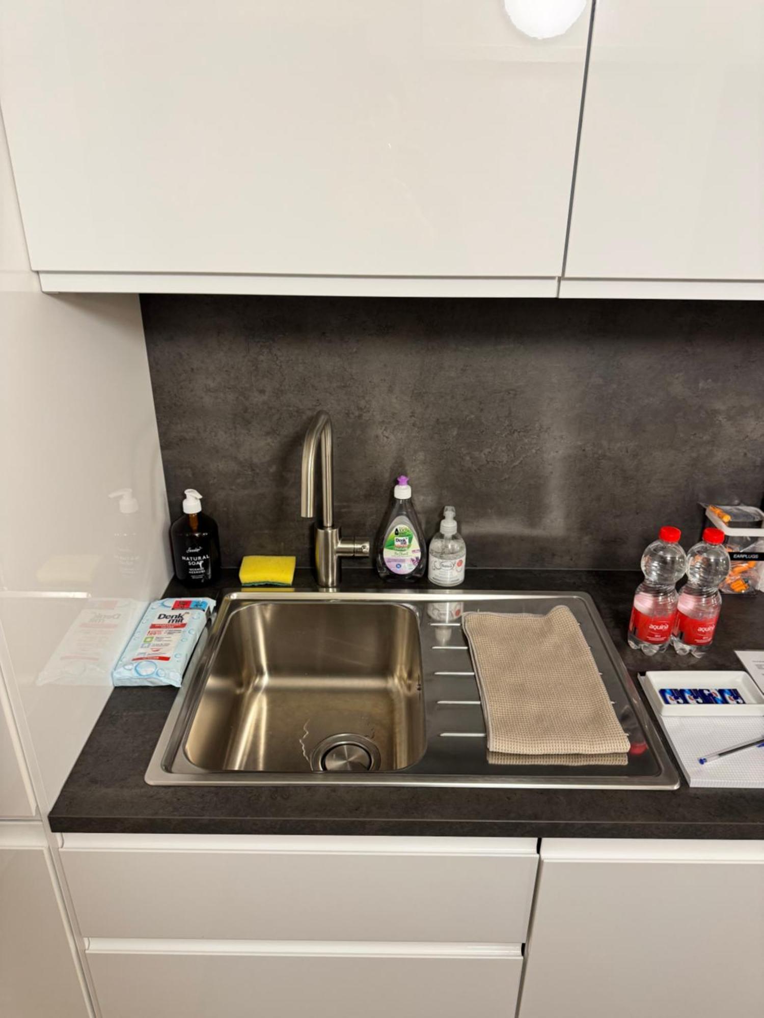 Cozy City Center, 4 Bedroom- 120Sq, 5Min Walk To Main Station Basel Exterior foto